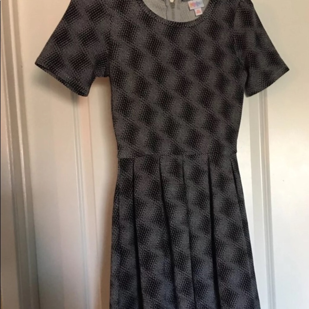 ❤️ Sale buy 2 get 1 free Lularoe Amelia Dress